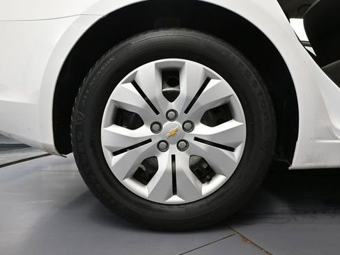 Used 2016 Chevrolet Cruze LS image 13
