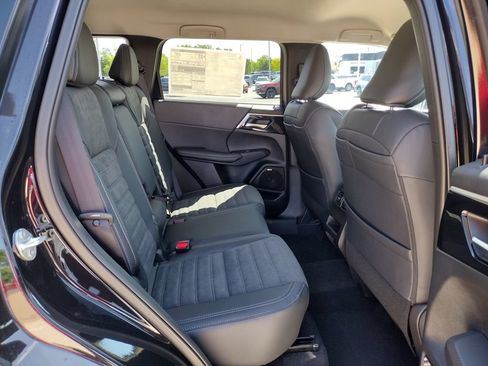 New 2026 Mitsubishi Outlander SE AWD/4WD image 9