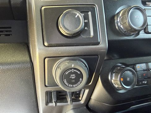 Used 2020 Ford F150 XLT w/ Equipment Group 302A Luxury AWD/4WD image 13