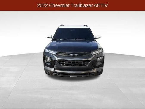 Used 2022 Chevrolet TrailBlazer ACTIV FWD image 2
