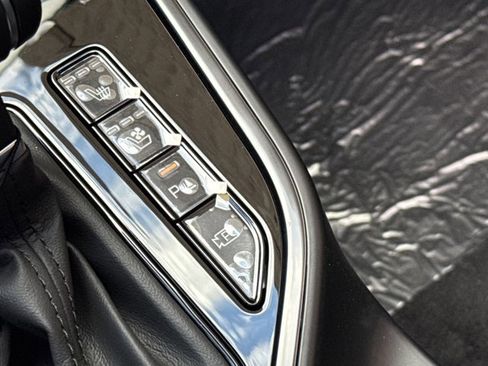 New 2025 Kia Niro SX Touring image 16