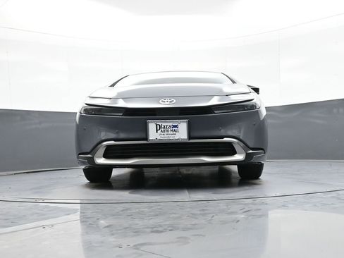 Used 2024 Toyota Prius Prime FWD image 13