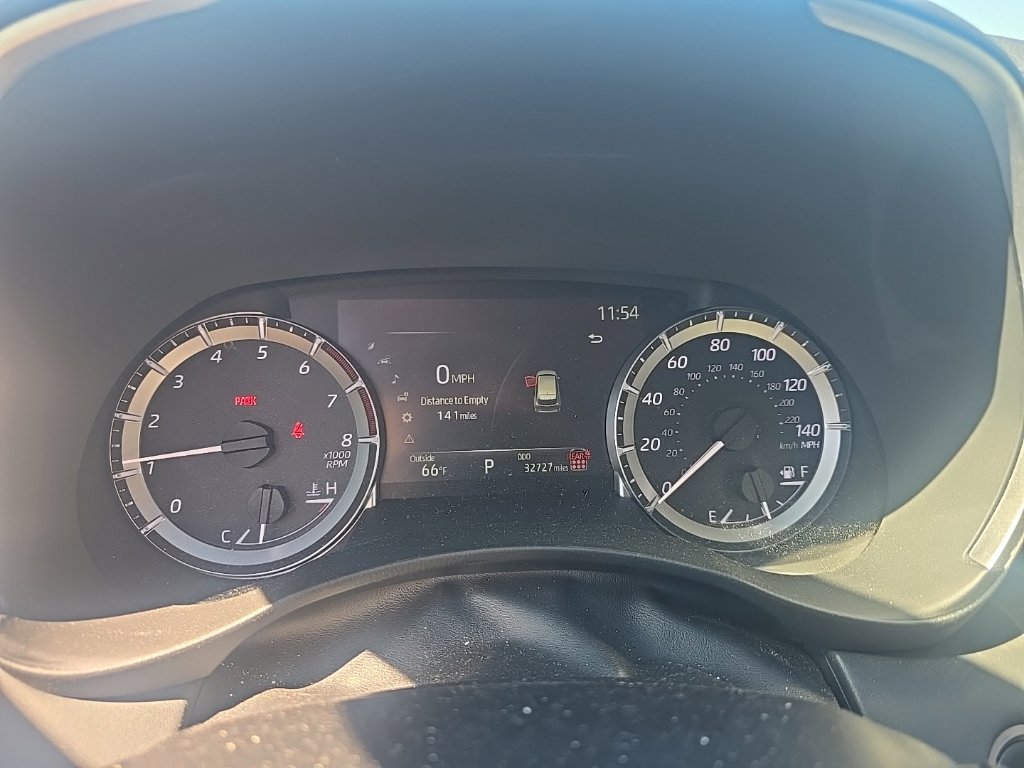 Used 2024 Toyota Highlander XLE AWD/4WD image 16
