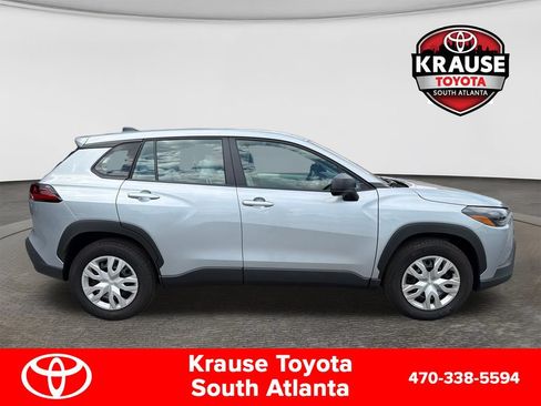 Used 2026 Toyota Corolla Cross L FWD image 4