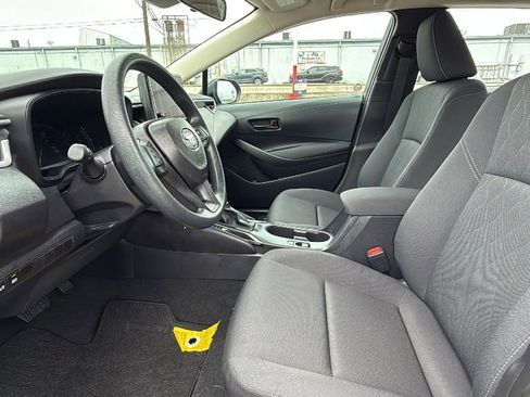 Used 2026 Toyota Corolla LE FWD image 10