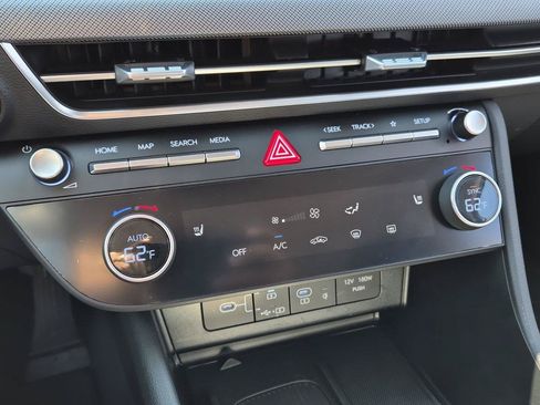Used 2026 Hyundai Sonata SEL FWD image 15