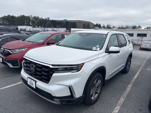 Certified 2025 Honda Pilot EX-L image 1