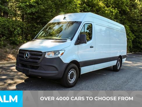 Used 2023 Mercedes-Benz Sprinter 2500 image 2