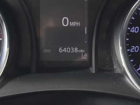 Used 2019 Toyota Camry LE image 19