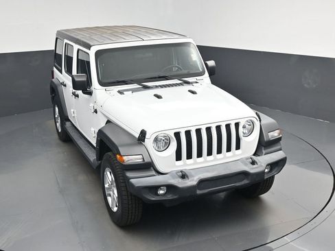 Used 2020 Jeep Wrangler Unlimited Sport S image 35