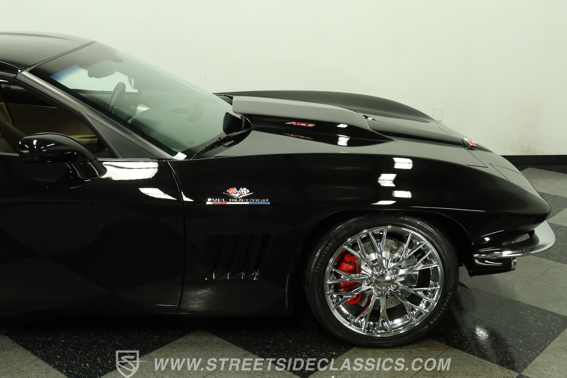 Used 2005 Chevrolet Corvette Coupe w/ Preferred Equipment Group RWD image 29