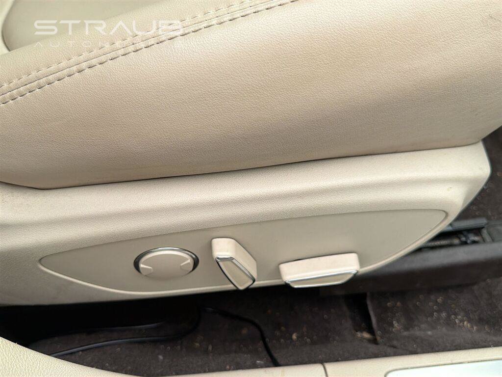 Used 2017 Lincoln MKZ Premiere AWD/4WD image 8