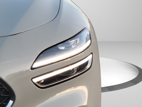 New 2026 Genesis G70 2.5T image 9