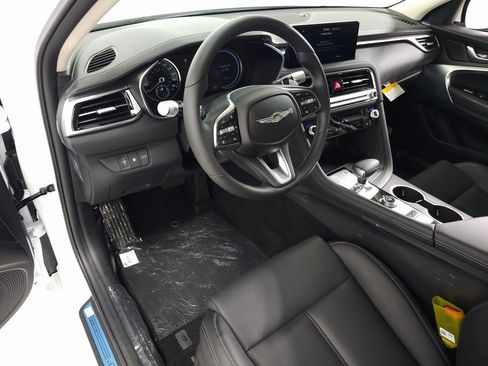 New 2025 Genesis G70 2.5T image 11
