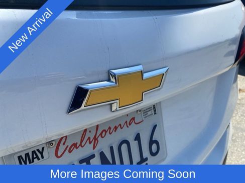 Used 2024 Chevrolet Equinox LT FWD image 9