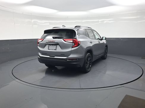 Used 2024 GMC Terrain SLT w/ Elevation Edition AWD/4WD image 3
