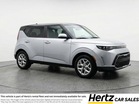 Used 2025 Kia Soul LX w/ LX Technology Package image 1