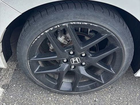 Used 2023 Honda Civic Sport image 9