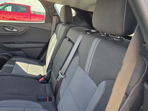 Used 2025 Chevrolet Blazer LT AWD/4WD image 16