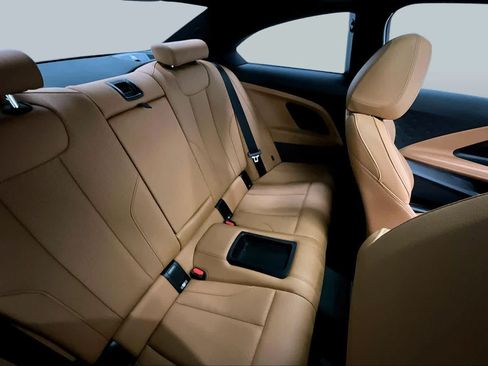 Used 2024 BMW 230i Coupe w/ Premium Package RWD image 19