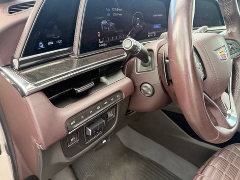 Used 2023 Cadillac Escalade Premium Luxury Platinum AWD/4WD image 8