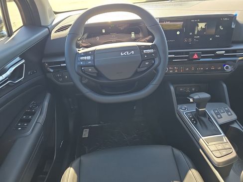 New 2026 Kia Sportage SX AWD/4WD image 14