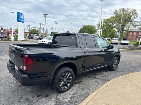 Used 2023 Honda Ridgeline Sport image 10