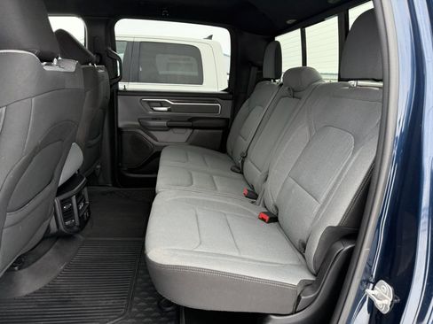 Used 2021 RAM 1500 Big Horn AWD/4WD image 12
