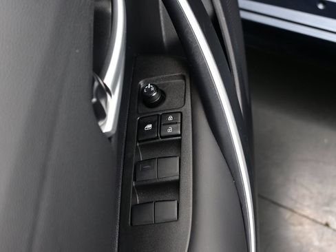 Used 2024 Toyota Corolla SE FWD image 10