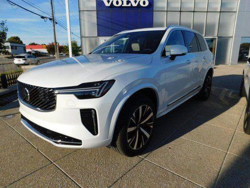 New 2026 Volvo XC90 B5 Core AWD/4WD image 2