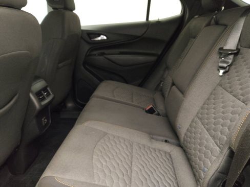 Used 2020 Chevrolet Equinox LT image 18