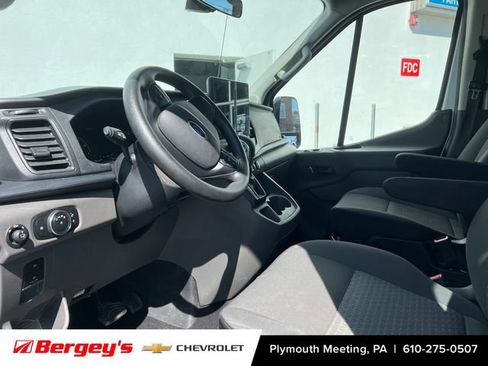 Used 2022 Ford Transit 350 XLT RWD image 9