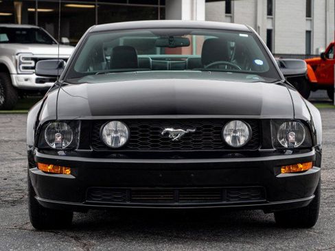 Used 2009 Ford Mustang GT Premium RWD image 5
