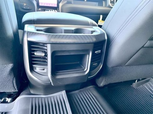 New 2026 RAM 2500 Big Horn AWD/4WD image 22