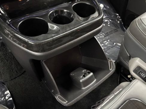 Used 2022 Chevrolet Express 2500 Extended w/ Enhanced Convenience Package RWD image 34