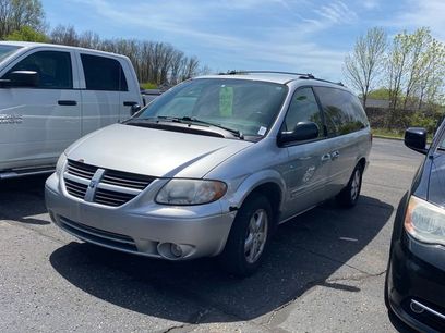 Used 2005 Dodge Grand Caravan SXT w/ Trailer Tow Prep Group