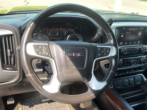 Used 2014 GMC Sierra 1500 SLT w/ SLT Preferred Package AWD/4WD image 17