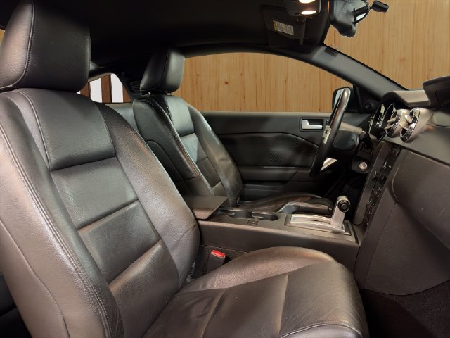 Used 2008 Ford Mustang Premium RWD image 18