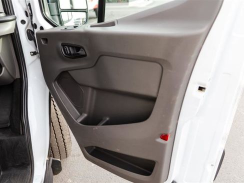 Used 2024 Ford Transit 350 XLT image 28