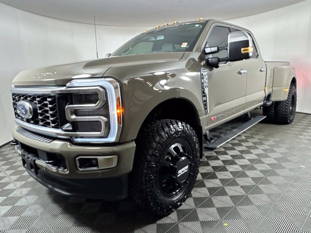 Used 2026 Ford F350 Platinum w/ Platinum Plus Package AWD/4WD image 8