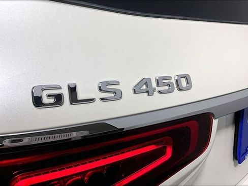 Used 2023 Mercedes-Benz GLS 450 4MATIC image 14