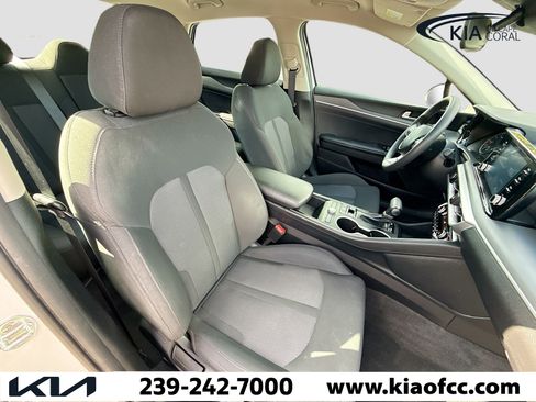 Used 2022 Kia K5 LXS image 14