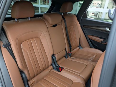 Used 2023 Audi Q5 2.0T Premium Plus w/ Premium Plus Package image 28