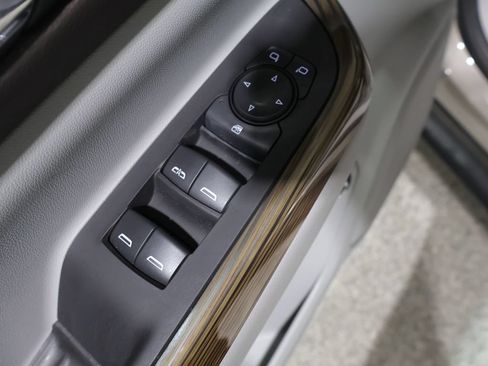 Used 2023 GMC Acadia SLE w/ Driver Convenience Package AWD/4WD image 14