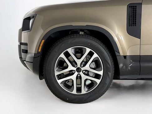 Used 2026 Land Rover Defender 110 X-Dynamic SE AWD/4WD image 27