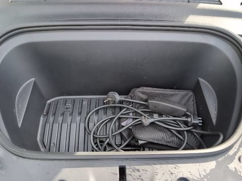 Used 2023 Tesla Model Y Long Range AWD/4WD image 21