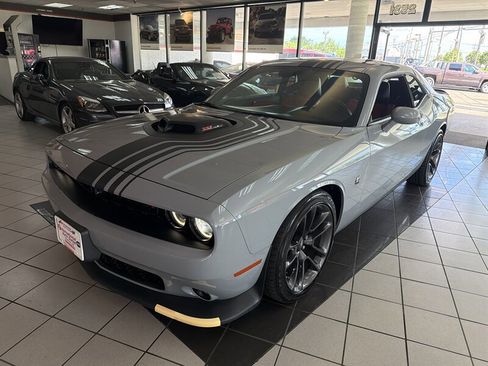 Used 2022 Dodge Challenger R/T Scat Pack w/ Shaker Package RWD image 1