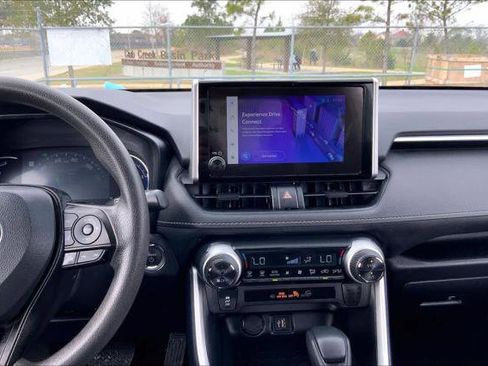 Certified 2025 Toyota RAV4 XLE image 7