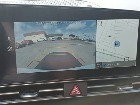 Certified 2024 Hyundai Elantra SEL w/ Convenience Package image 6