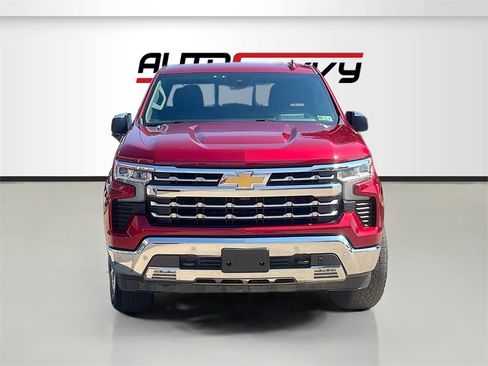Used 2023 Chevrolet Silverado 1500 LTZ w/ Technology Package image 2